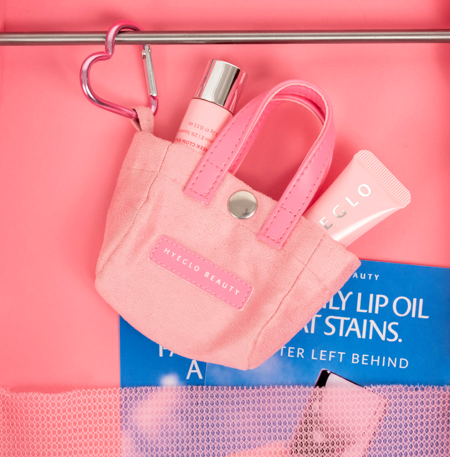 A tiny bag for the little things you want to keep close.